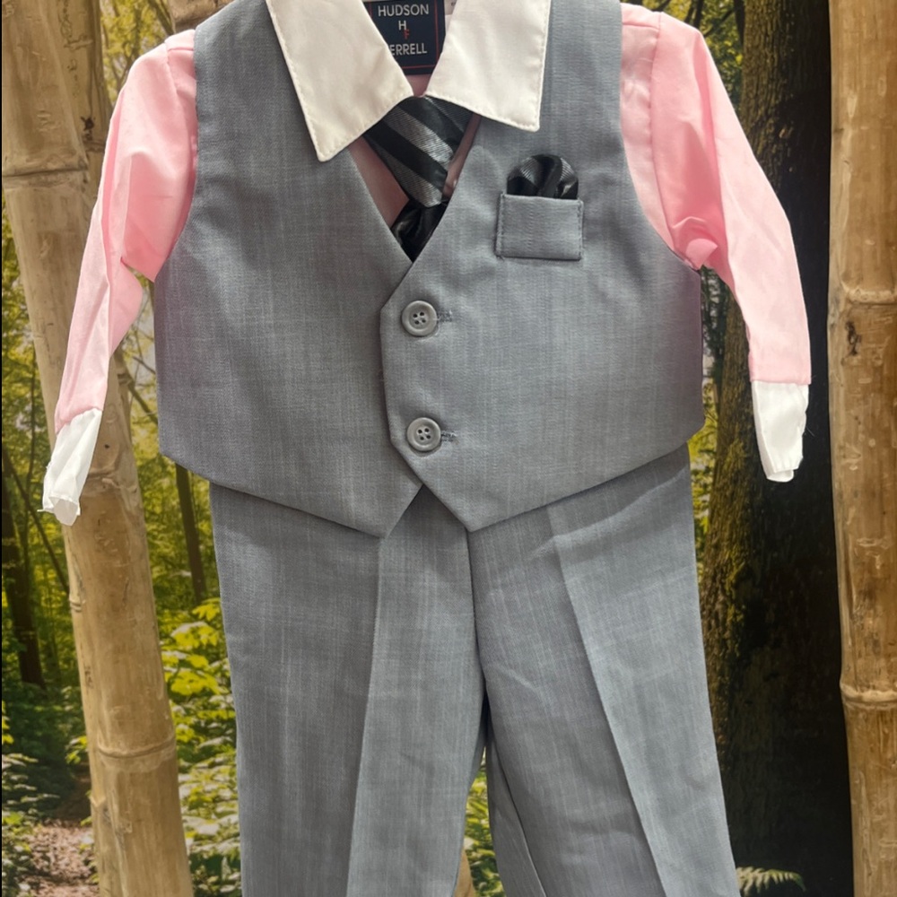 Hudson Ferrell Baby Gray Vest Set with Pink Shirt 6-9 months